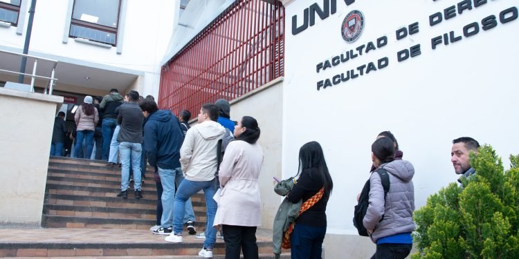 Con masiva asistencia se realizaron las pruebas escritas del proceso de selección Aerocivil – primera fase •