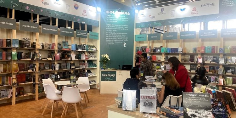 Editorial UNIMAGDALENA hizo presencia en una de las ferias literarias más importantes de Latinoamérica