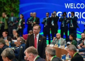 Colombia insta a Rusia y a Ucrania para que comiencen diálogos y busquen una salida negociada