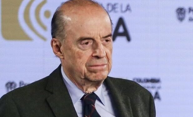 Procuraduría sancionó con destitución e inhabilidad general por 10 años al exministro de Relaciones Exteriores, Álvaro Leyva Durán