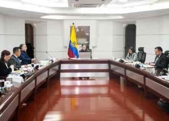 Presidente Petro impulsa soluciones energéticas para comunidades indígenas en La Guajira y la Sierra Nevada