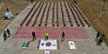 El Ejército, Armada y Policía continúa su lucha contra el contrabando: incautan más de 2.985.000 cigarrillos en Maicao, La Guajira