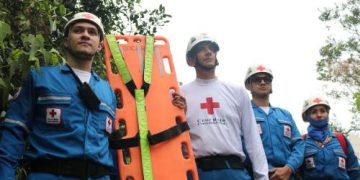 Cruz Roja Colombiana entrega recomendaciones de seguridad vial para esta temporada