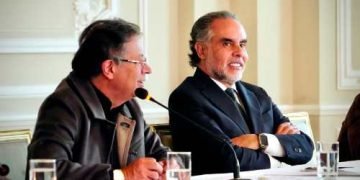 Gobierno nacional contempla subsidiar a pequeñas empresas el pago de horas extras a partir de las 6 de tarde