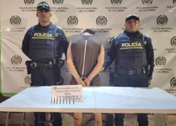 Estaba agrediendo a su madre y lo capturó la Policía