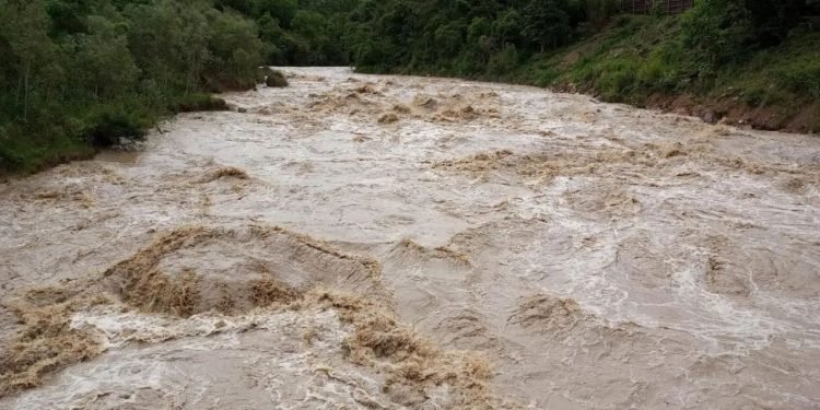 Alerta roja en varios ríos de La Guajira por fuertes lluvias