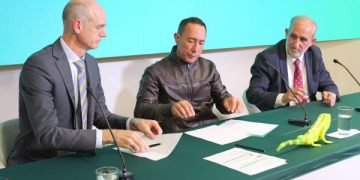 Ecopetrol S.A. suscribe acuerdo para adquisición de un portafolio de hasta 1,300 megavatios de proyectos solares y eólicos en Colombia