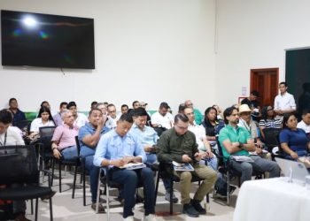 Corpoguajira adelanta estudio para establecer impacto de la minería en la disponibilidad de agua potable en comunidades wayuu