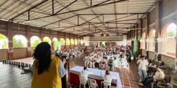 215 víctimas de la Hacienda Bellacruz, en el Cesar, recibieron sus cartas de indemnización por valor de $5 mil millones