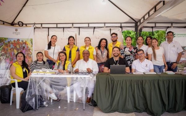 Mujeres buscadoras víctimas del conflicto armado fueron homenajeadas en la Feria del Libro de Valledupar
