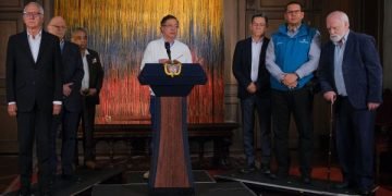 La deuda de las EPS a hospitales y clínicas es superior a $100 billones: presidente Petro