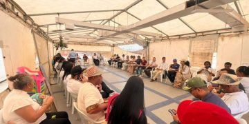 Bienestar Familiar lideró encuentro para fortalecer atenciones en asentamiento La Pista, en La Guajira
