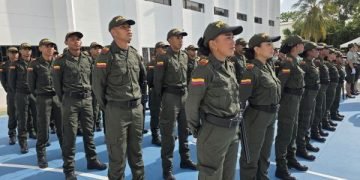 Nueva generación de Auxiliares de Policía jura bandera en La Guajira