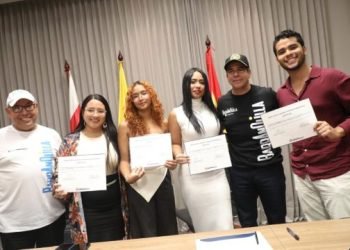 Alcalde Alejandro Char posesiona a nuevos integrantes del Consejo Distrital de Juventud 2025 -2026