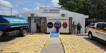 No transportaba agua, llevaba marihuana: Ejército Nacional incauta más de media tonelada del estupefaciente en La Guajira