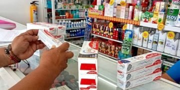 Secretaría de Salud de La Guajira realiza controles y seguimiento al cese de comercialización de crema dental Colgate Total Cleant Mint