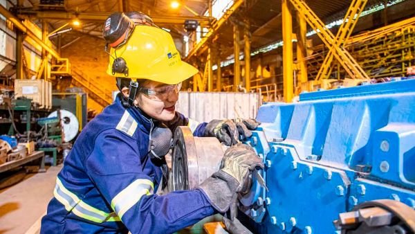 La producción industrial creció 2,9% anual al cierre de julio de 2025, reveló el Dane
