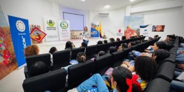 «Que los padres orienten a sus hijos sobre los métodos anticonceptivos no debe ser un tabú»: Jonaithy Llorente, en foro conmemorativo de la Semana Andina