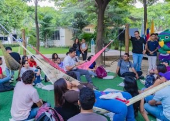 Entre árboles, hamacas y lectura: así se vive la nueva zona de descanso inaugurada en UNIMAGDALENA