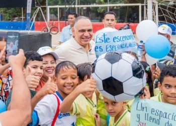Alcaldía de Santa Marta inició la construcción del escenario recreodeportivo “El Pando Sí Puede”