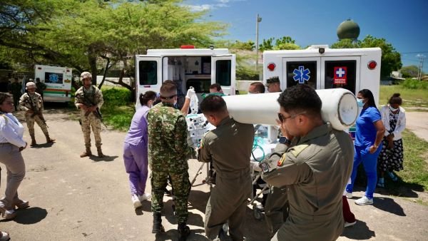 La administración departamental logra evacuación aérea de paciente y su bebé desde la Alta Guajira