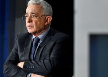 El Tribunal Superior de Bogotá absuelve a Álvaro Uribe de todos los cargos, hubo un salvamento de voto