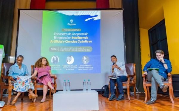 “La inteligencia no sólo es artificial, también debe ser ética, regenerativa y ancestral”: Rector Pablo Vera Salazar