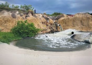 Corpoguajira ordena investigación ambiental contra la Alcaldía de  Riohacha y Aqualia E.S.P. por vertimientos de aguas residuales al  mar Caribe