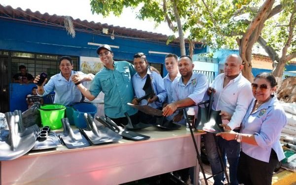 “El sur de La Guajira sigue siendo prioridad”: Gobernador impulsa acciones educativas en El Molino y Fonseca