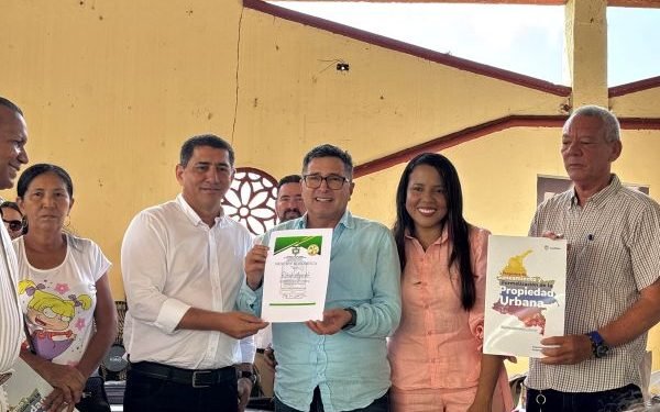 Mil ochenta familias magdalenenses se convirtieron en propietarias legales