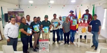 ASBAMA capacita y entrega insumos agrícolas a pequeños productores de la Zona Bananera