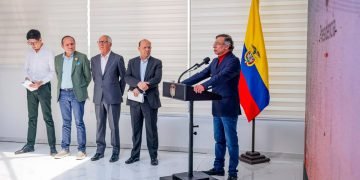 Alza del salario mínimo de 2026 tendrá en cuenta canasta vital de una familia