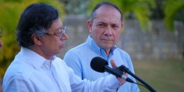 Presidente Petro anuncia salario vital de 2 millones de pesos, incluido transporte, para 2026
