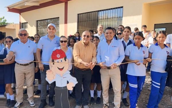 Drummond Ltd. entregó la construcción de Laboratorio de Física y Química en el corregimiento Loma Colorada, Bosconia, Cesar