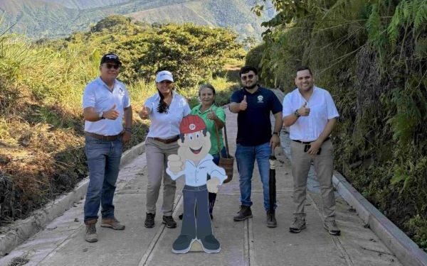 Drummond Ltd. se suma al Plan 100+ para fortalecer la infraestructura vial rural en Agustín Codazzi, Cesar