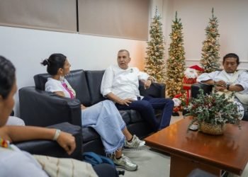 Ministra de Ambiente y director de Corpoguajira coordinan acciones para fortalecer la gestión institucional y ambiental