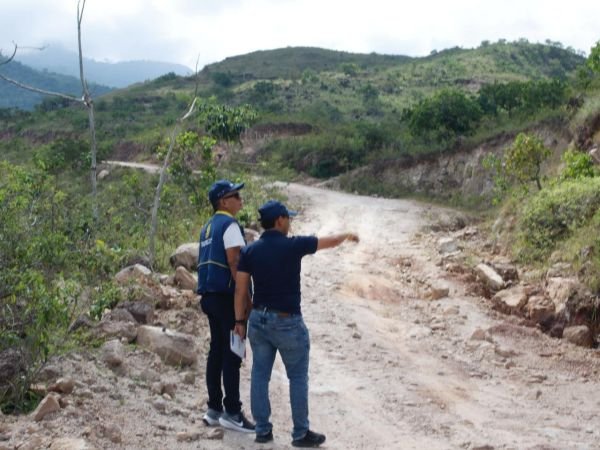 Gobernación de La Guajira ejecuta plan especial para recuperar vías rurales afectadas por la temporada de lluvias