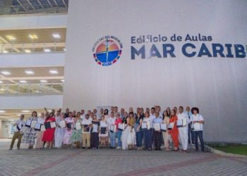 En una solemne ceremonia de ingreso y ascenso en la docencia, UNIMAGDALENA homenajeó a 57 profesores