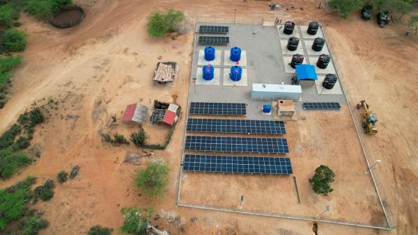 Presidente Petro entrega Planta de Tratamiento de Agua Potable (PTAP) a la comunidad de Yotojoroin en La Guajira