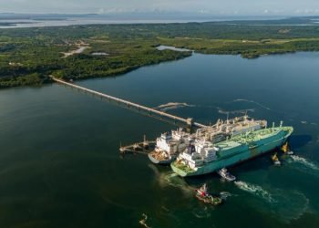 Firmado acuerdo para el servicio de regasificación que estará disponible en 2026