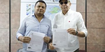 Corpoguajira entrega a la Alcaldía de Riohacha el mantenimiento de las zonas verdes de la Avenida Primera