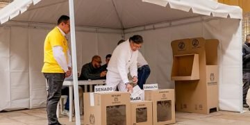 Presidente Petro alerta sobre diferencias entre los resultados de las elecciones publicados y la realidad en las mesas de votación