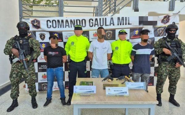 Ejército Nacional capturó a tres presuntos integrantes del grupo armado Cartel del Clan del Golfo en Cesar