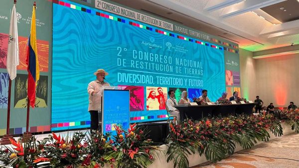 Colombia fortalece reparación de víctimas con estrategias definidas en el II Congreso Nacional de Restitución de Tierras