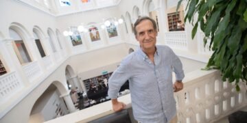 Rector Adolfo Meisel recibe la Distinción Jaime Jaramillo Uribe